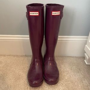 Tall Hunter Women’s Rain Boots - dark purple/plum color